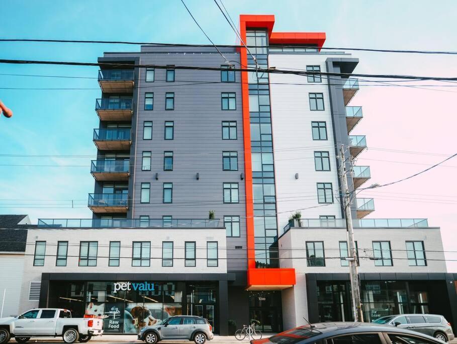 New Luxury 2Br Penthouse Apt In Central Halifax Bagian luar foto