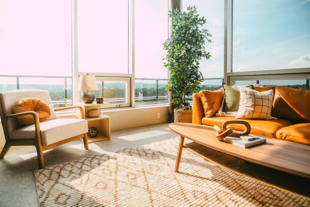 New Luxury 2Br Penthouse Apt In Central Halifax Bagian luar foto