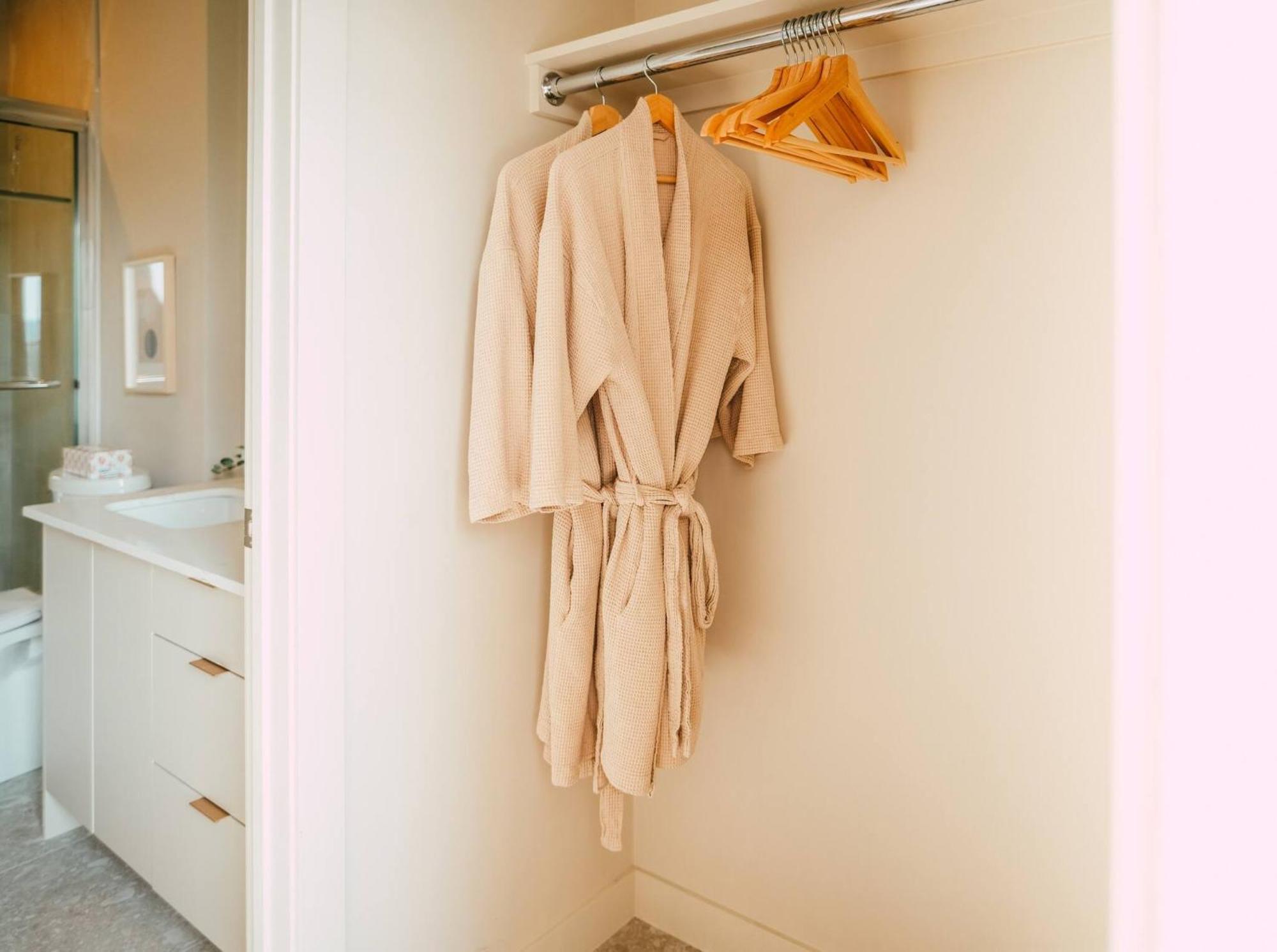 New Luxury 2Br Penthouse Apt In Central Halifax Bagian luar foto