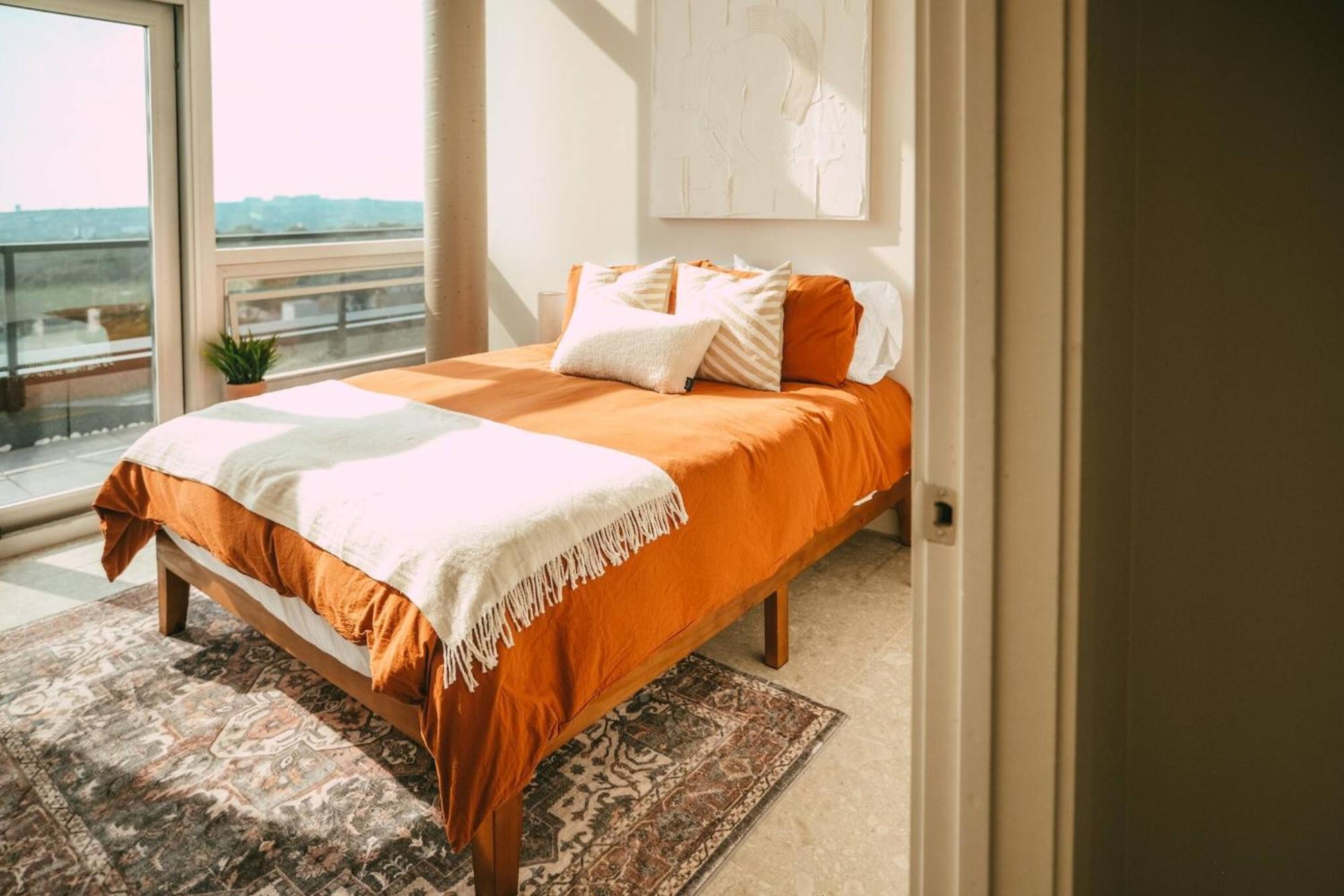 New Luxury 2Br Penthouse Apt In Central Halifax Bagian luar foto